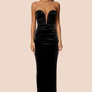 Nina Gown Velvet Black Nookie
